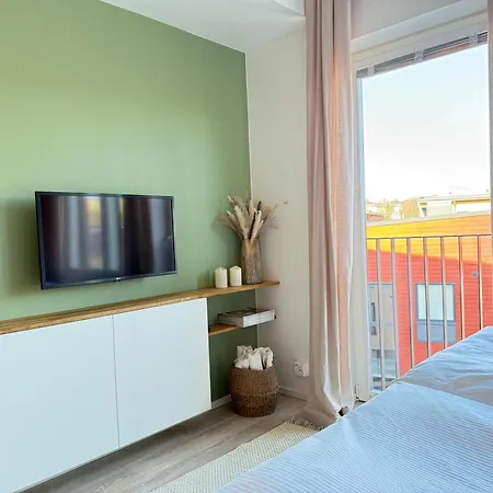 Hyvin Varusteltu City-studio Turun Linnan Kupeessa Ja Autopaikka