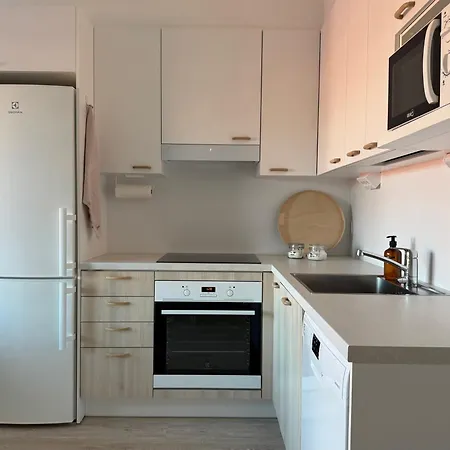 Hyvin Varusteltu City-studio Turun Linnan Kupeessa Ja Autopaikka Turku