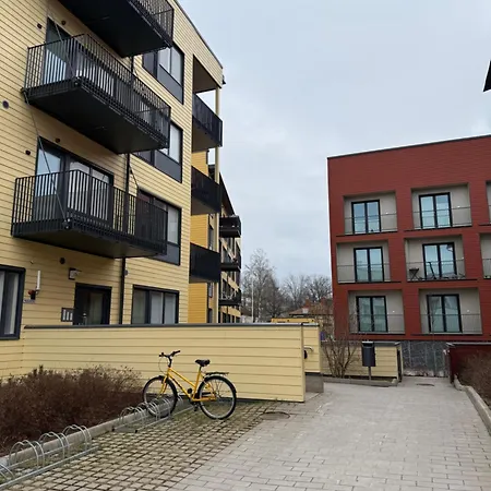 Hyvin Varusteltu City-studio Turun Linnan Kupeessa Ja Autopaikka